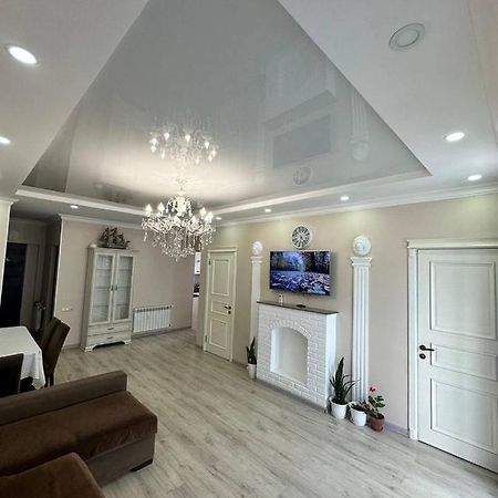Apartment 7 Μπατούμι Εξωτερικό φωτογραφία